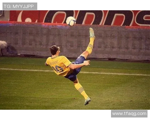 足球明星在球上展现风采的精彩瞬间与背后的故事